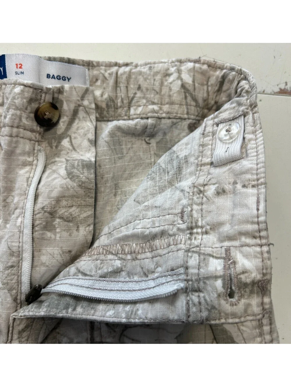 Old Navy Boys Light Camo Cargo Pants Size 12 Slim Baggy